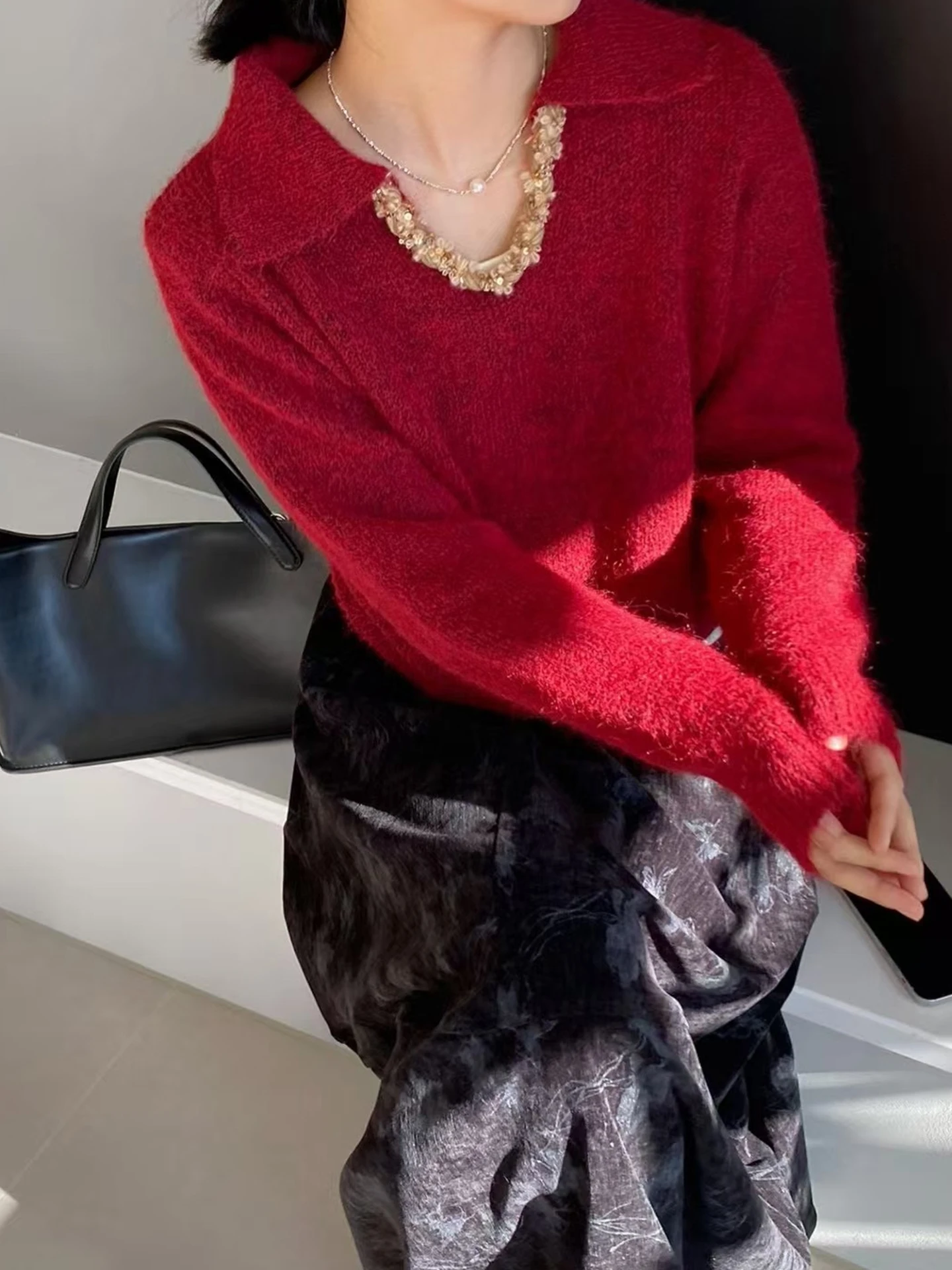 

Comfortable Luxury Camere Long Sve Sweater Women's Overhead Knitted Top Faionable Versatile Age-Defng Autumn Wear