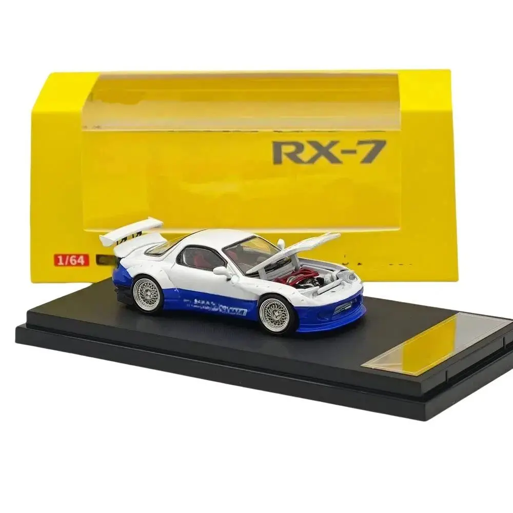 Model Diecast Mazda RX-7 FD3S Scară 1/64, Capotă și Faruri Funcționale - usage example