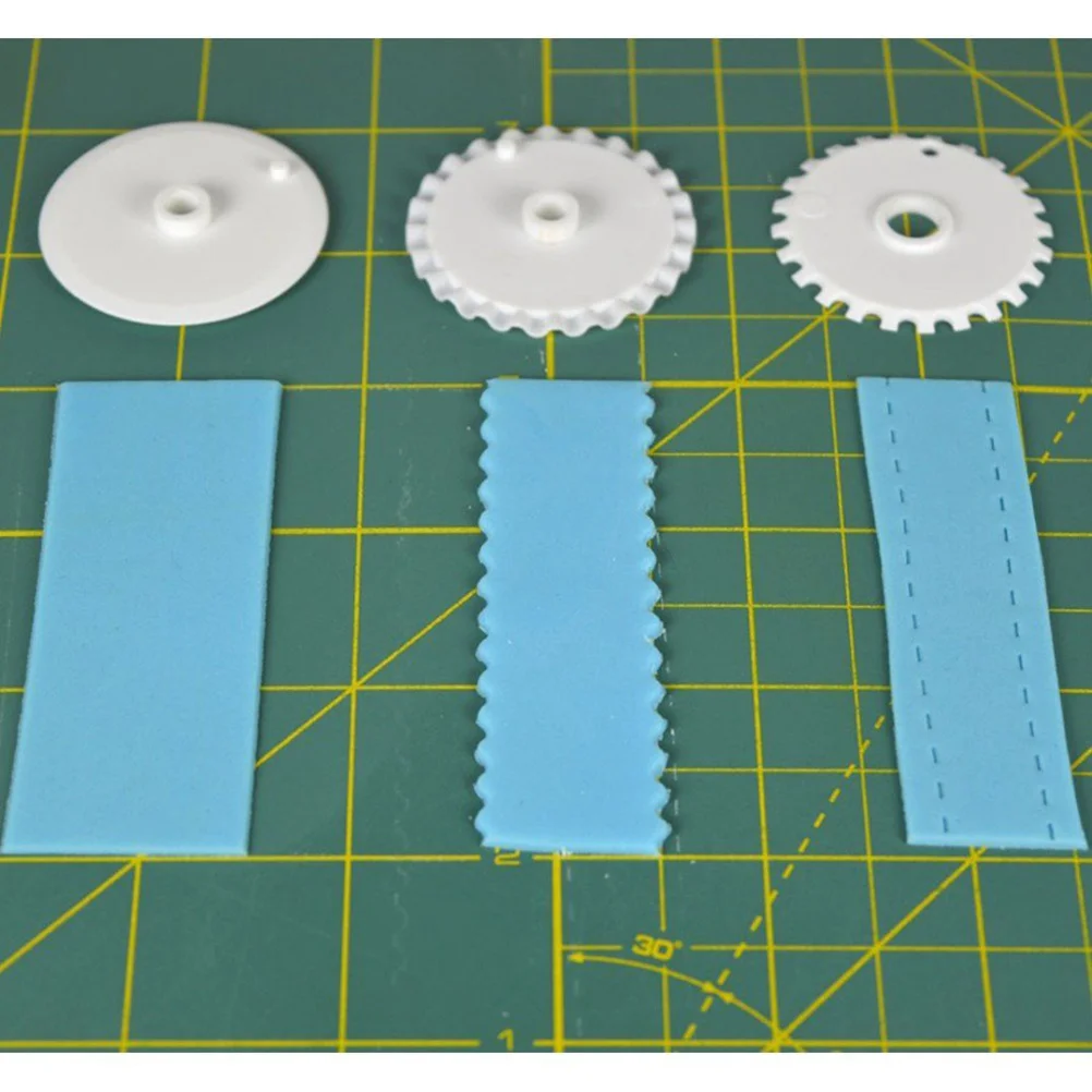 

6Pcs Fondant Cakes Tools Lace Cutter Roller Ecofriendly Plastic Pastry Wheel Cookies Pasta Decorative Embossed Modelling