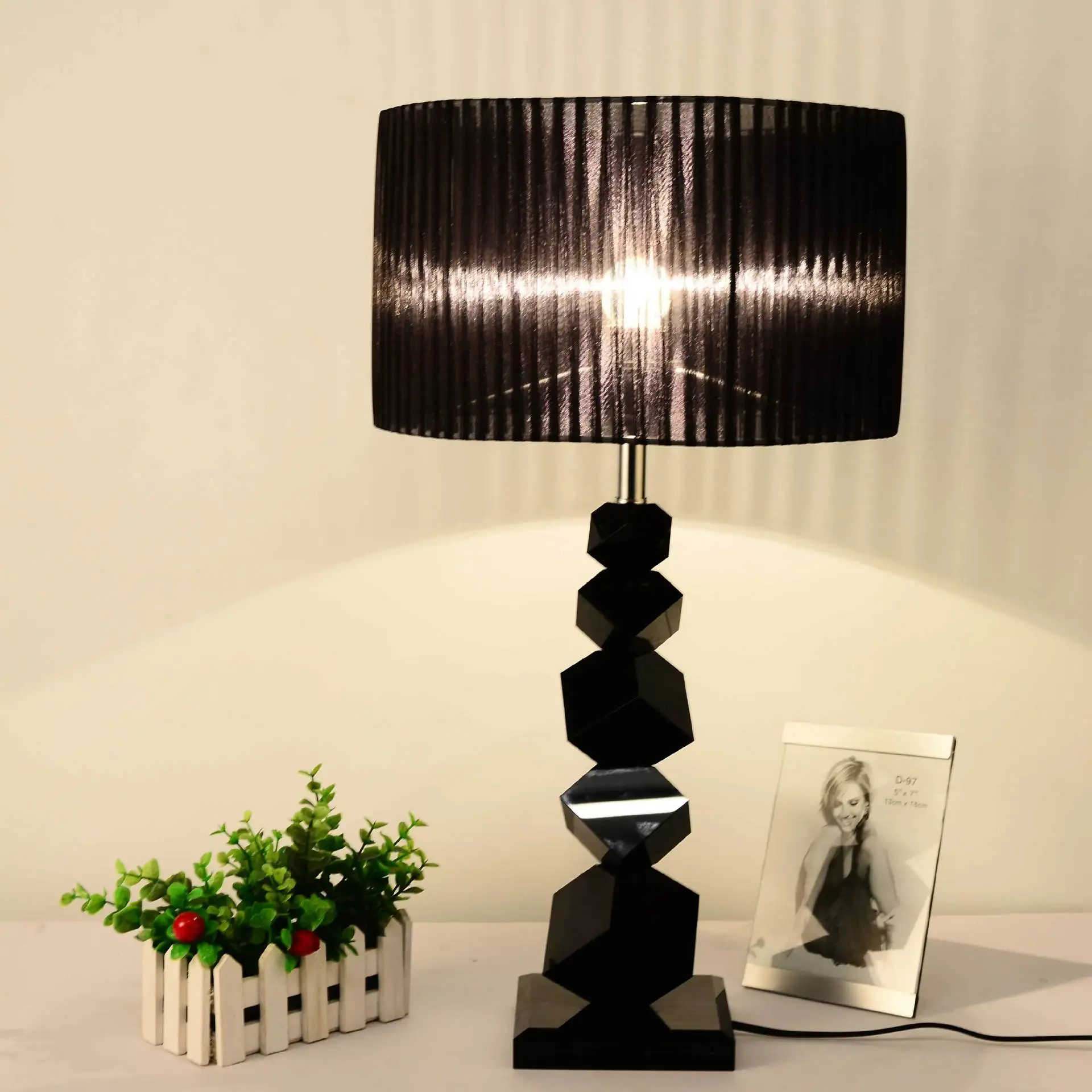 Modern American simple model room living room table lamp, hotel crystal room bedroom bedside table lamp