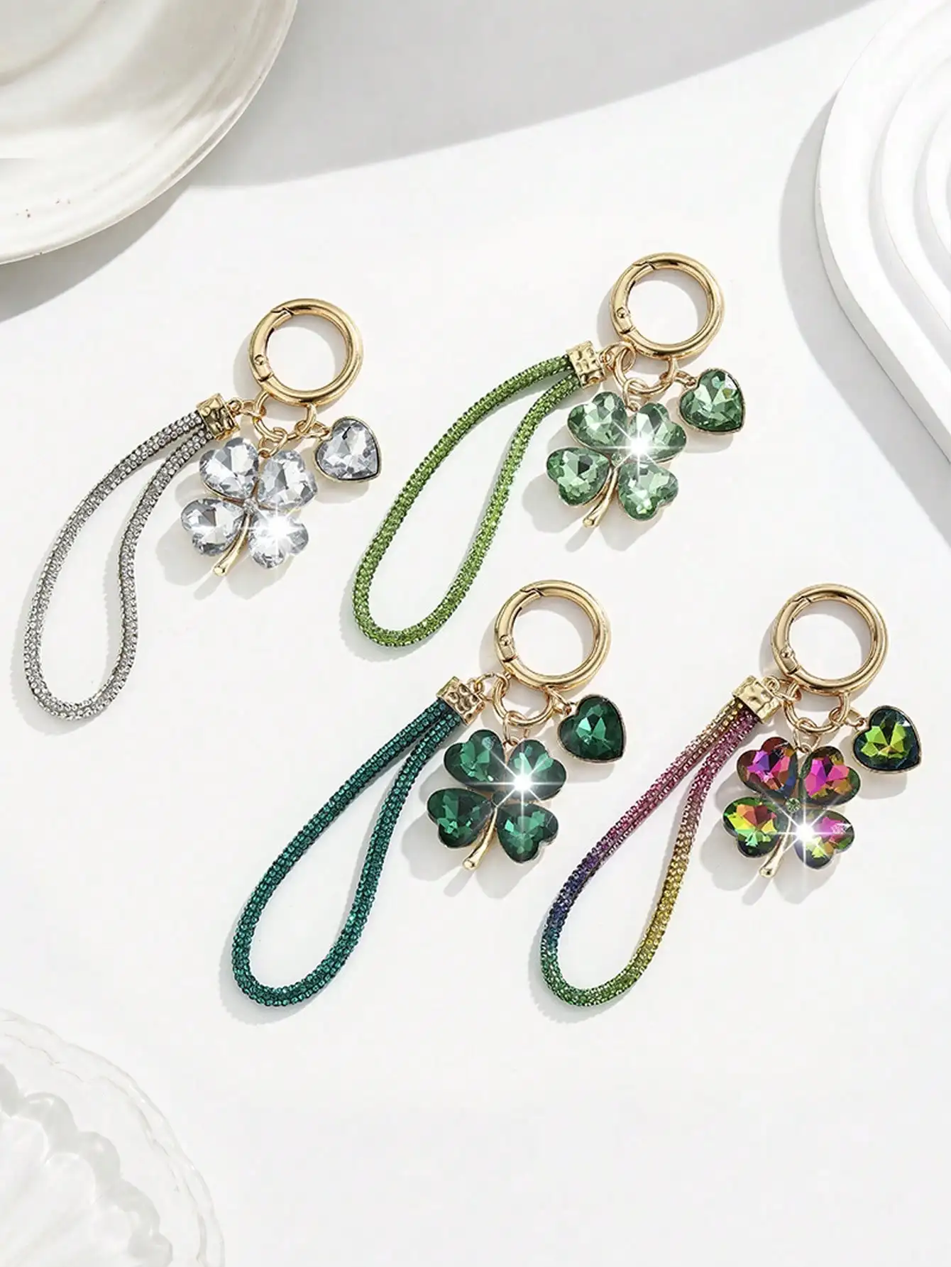 Crystal Clover Keychain with Heart Pendant, Car Key Ring & Bag Charm, Perfect Gift for Women