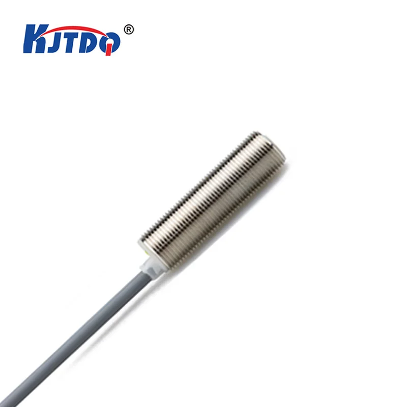 M18 Current Output Voltage Output PNP Analog Inductive Proximity Sensor 36V 22V 24V Metal shielded Sn 7mm