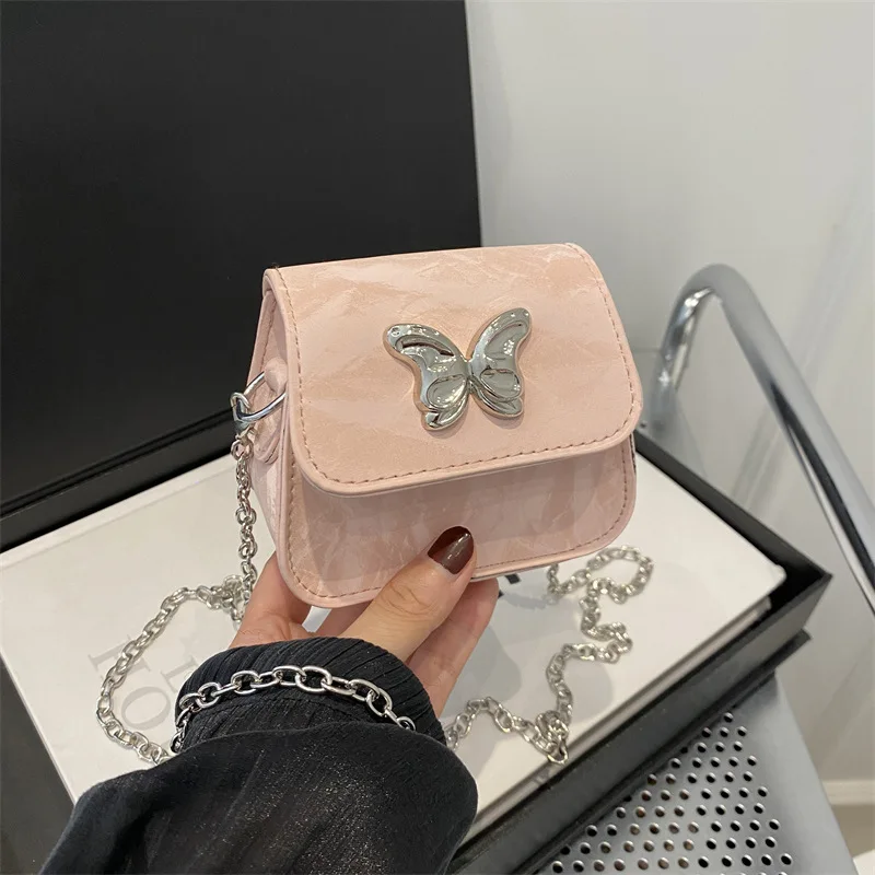 

Высококачественная маленькая женская сумка, лето 2023, новая мини-сумка через плечо с помадой, популярная в этом году сумка на плечо с цепочкой-бабочкой