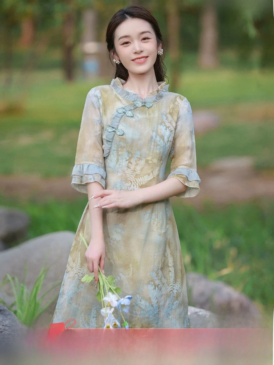 

New Chinese Style Short Qipao Dress Women's Summer 2026 Waist-Cinching Silk Floral Print Vintage Fashion