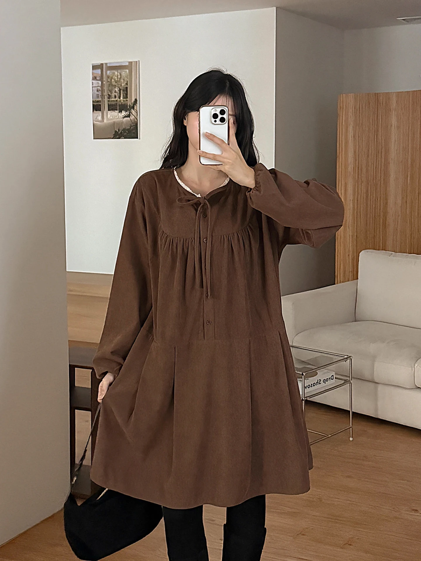 الرجعية المرقعة الدانتيل تقليم المخملية الدكتور المرأة فضفاضة مطوي ميدي تنورة طويلة Sve جولة Ne Ci تخفيف Sle شتاء جديد