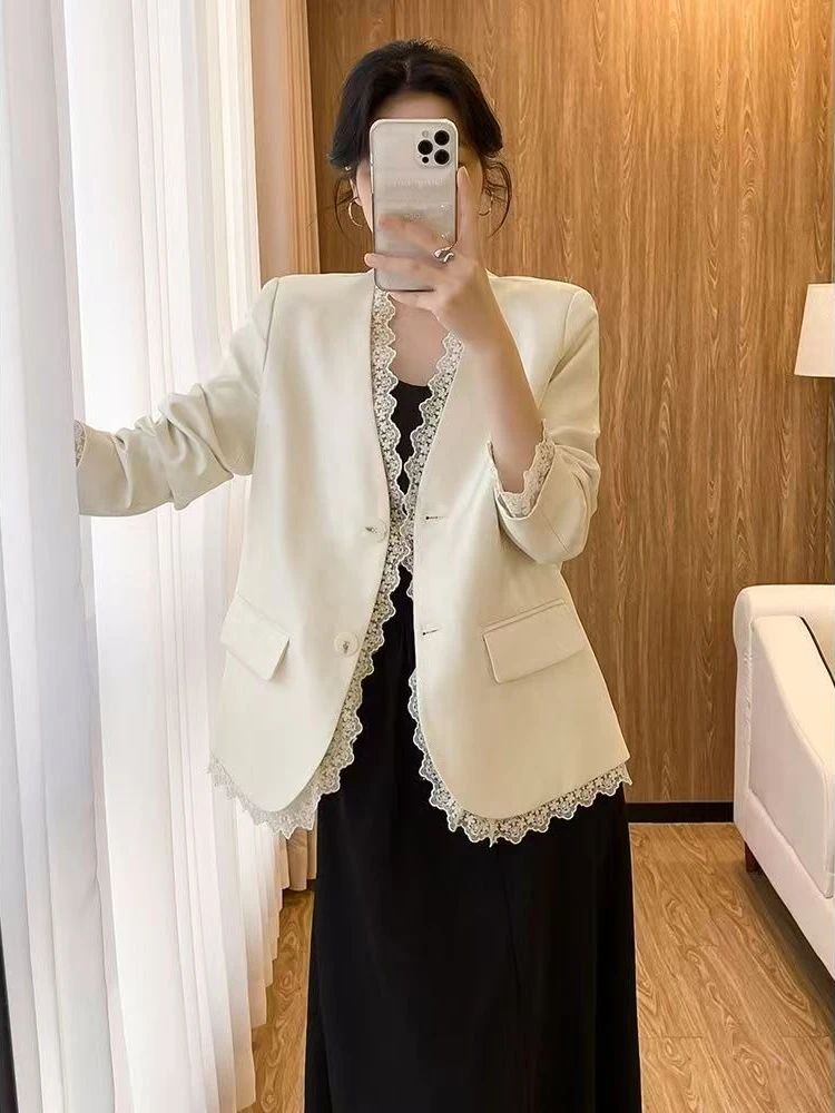 سترة نسائية كورية أنيقة جديدة لربيع وخريف 2025 مزينة بالدانتيل ستائر من الأسيتات للتخسيس سترة أنيقة بأكمام طويلة