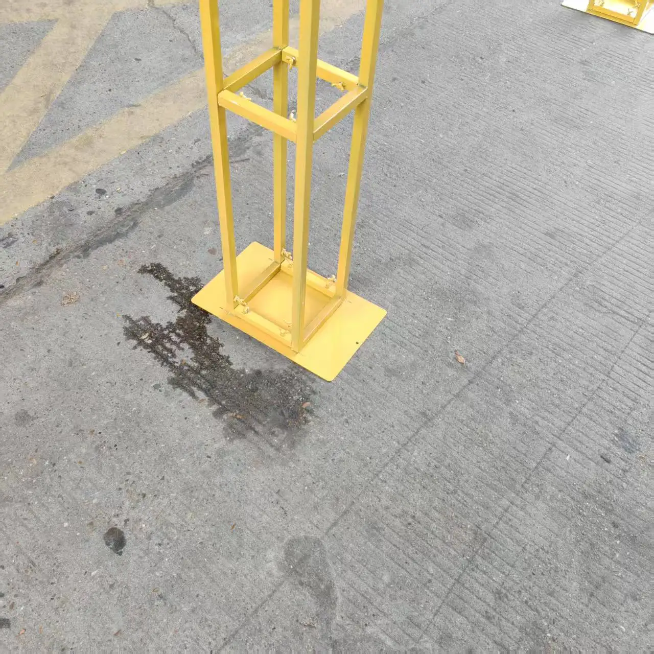 Großhandel Luxuriöser Goldener Metall-Hintergrund-Gitterbogen Hochzeitsständer Metallständer Bogen Zum Verkauf – Detail 8