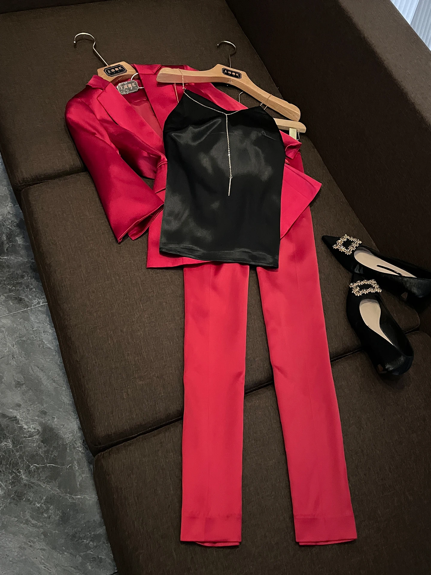 

Slim Fit Suit Set 2026 Spring New Women High-End Sensation Profional Commuting Small Foot Pants Two Piece Set P4