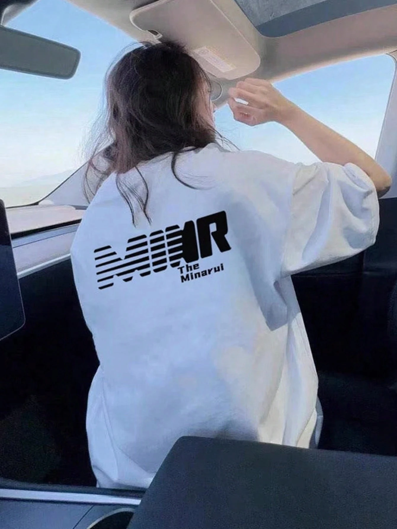 Minimalist Urban Streetwear Min Yui Bold Typography Striped Hollow Print Cotton Breathable Men Women Universal Crew Neck T-Shirt