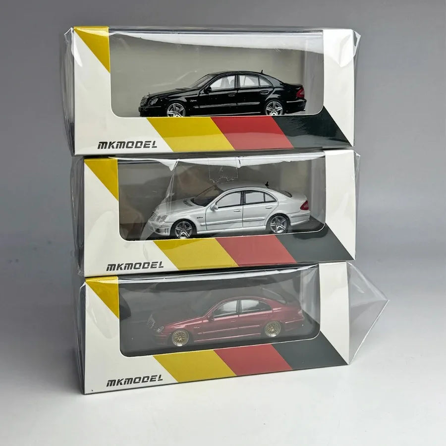 Diecast 1/64 Size Mercedes Benz Model Car Benz E63 W211 Alloy Car Model Toys for Boys Collection Display Hobby Original Box