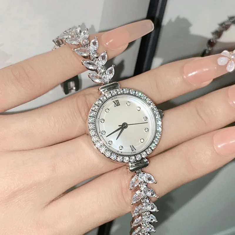 

Женские часы Reloj Mujer Mermaid Chain Luxury Diamond, модные кварцевые часы с браслетом, часы женские наручные.