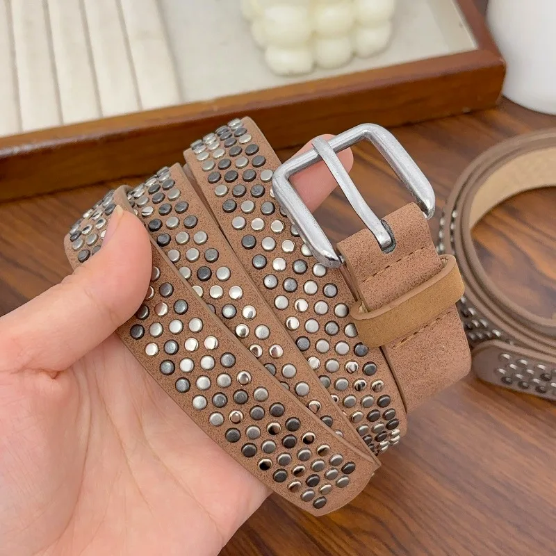 خمر الجلد المدبوغ برشام حزام النساء الهيب هوب برشام تصميم فاخر الجلود دبوس مشبك شخصية قابل للتعديل تنوعا الجينز زنار