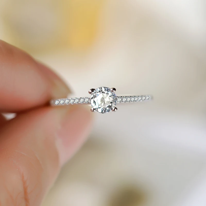 Classic and Versatile Authentic S925 Sterling Silver Four-prong Round Full Circle Geometric Ring Couple Jewelry Engagement Gift