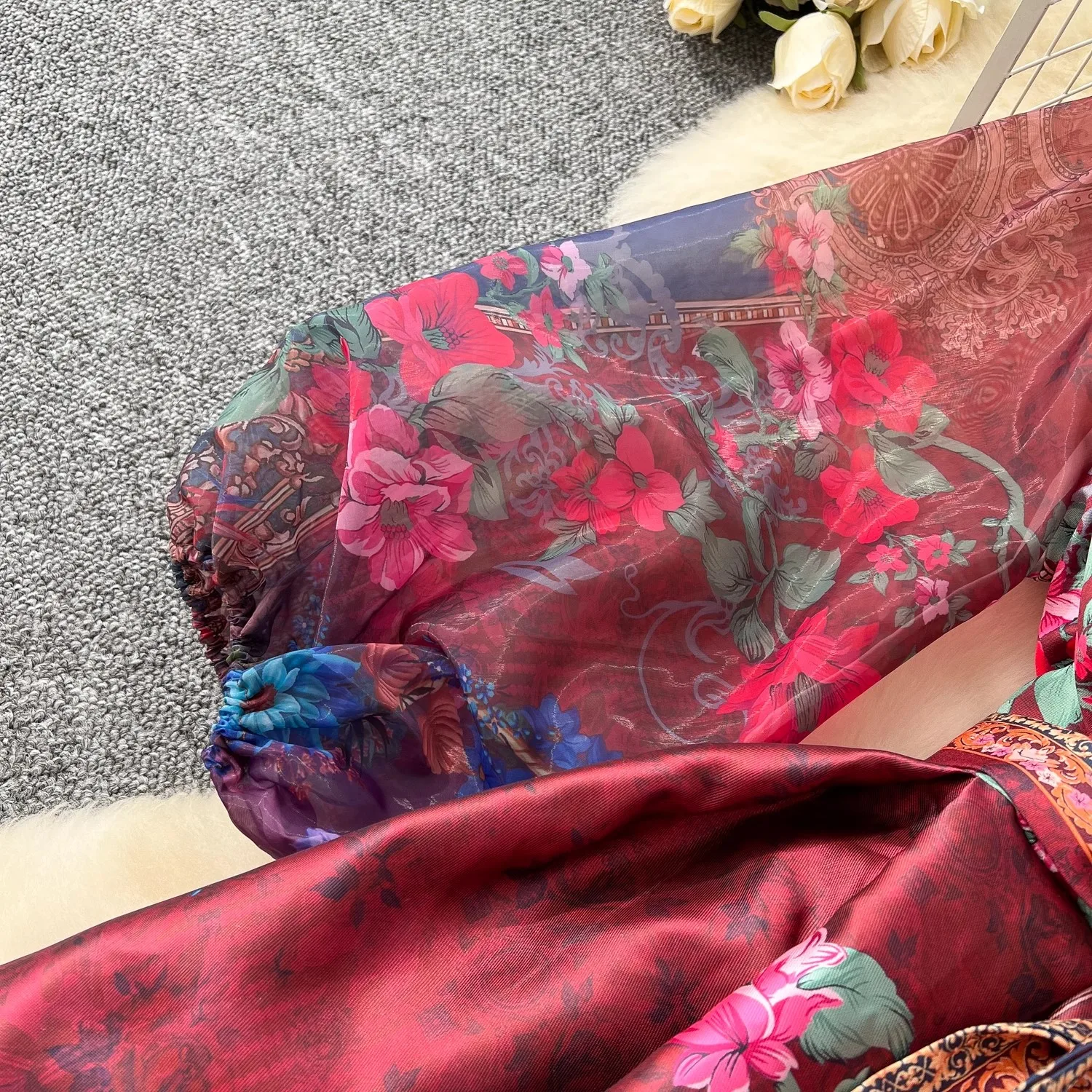 Sommer Böhmischen Wunderschöne Blume Lange Kleid frauen Kreuz V-ausschnitt Laterne Hülse Mesh Patchwork Dicken Satin Lange Party Vestidos