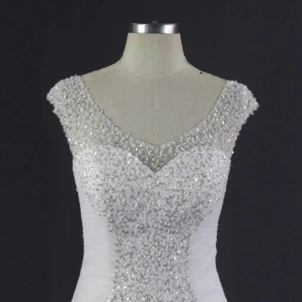 맞춤형 반짝이는 캡 슬리브 비즈 장식 웨딩 드레스 플러스 사이즈 실제 사진 신부 드레스