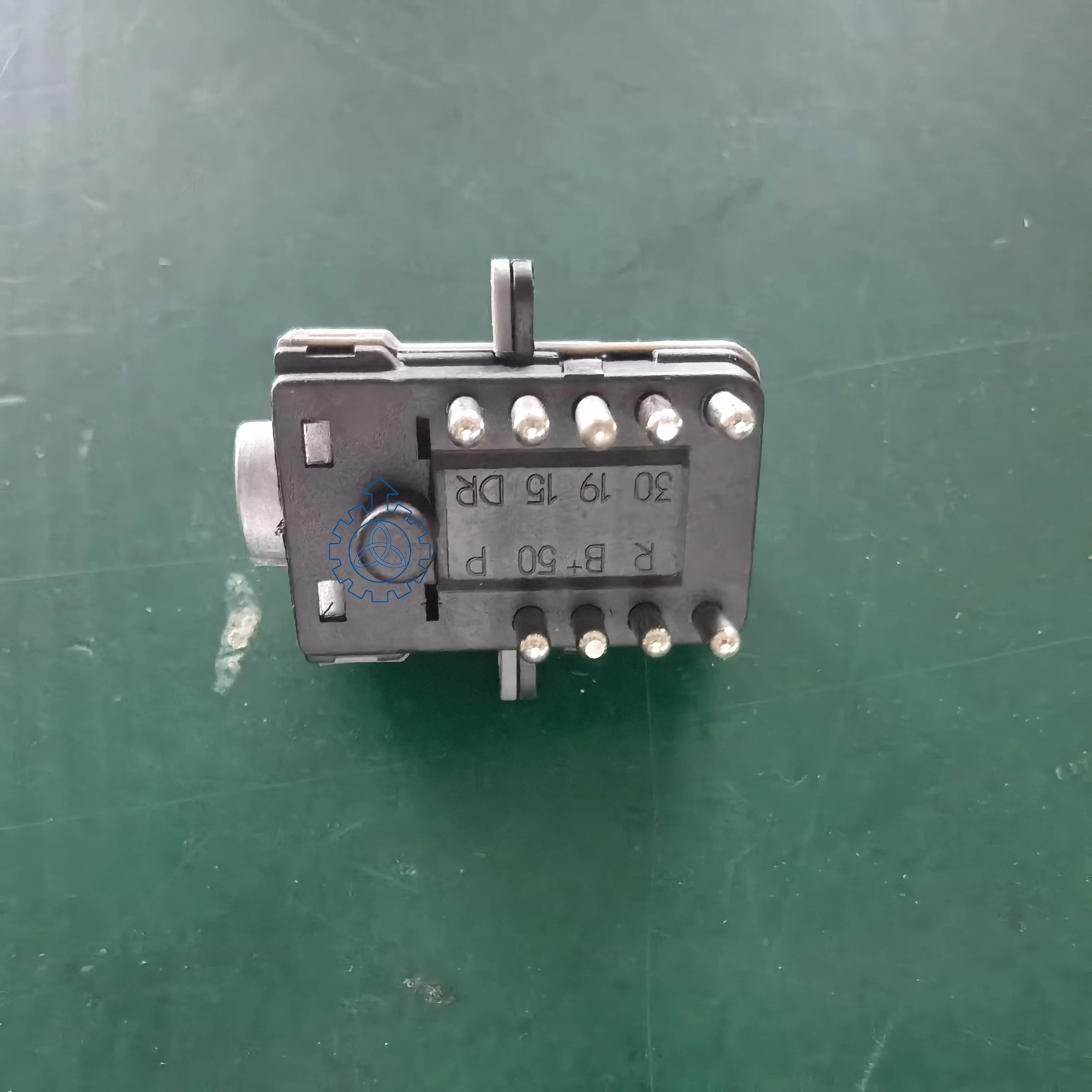 

Truck Parts Ignition Switch 3197718 ZG200320008 2260622 372008 68440 Suitable for Volvo FH FM