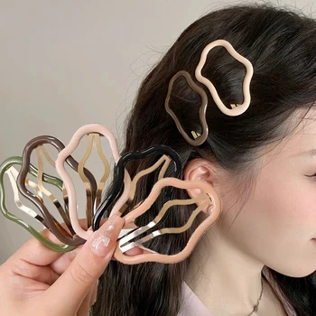 

4pcs Korean New Trend Metal Resin Cloud Bb Clip Campus Leisure Simple Hair Clip Girls Creative Fashion Hair Accessories 7cm