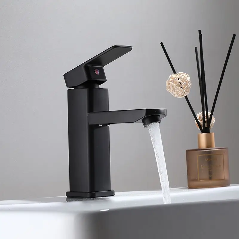 صنبور الحمام الساخن والبارد صنبور حوض خلاط سطح الخيالة حوض للحمام الحنفيات الأسود مربع مغسلة بالوعة صنبور حوض استحمام