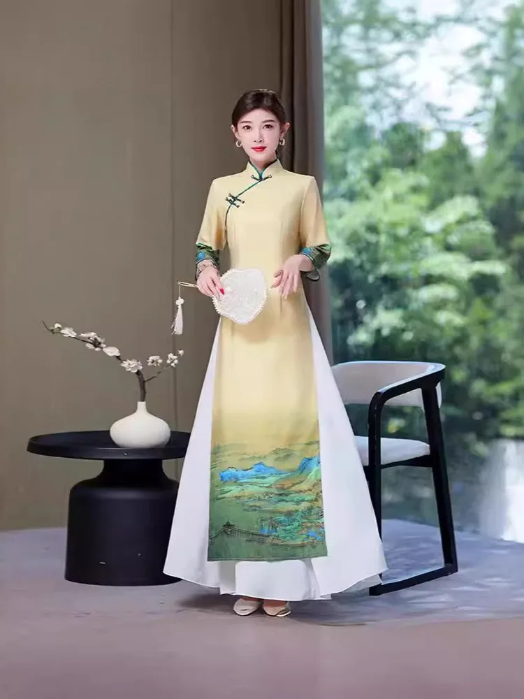 

Elegant Floral Print Mandarin Collar Dress with Half Sleeves – Classical Stage Cheongsam for Women Dance Performance Wear