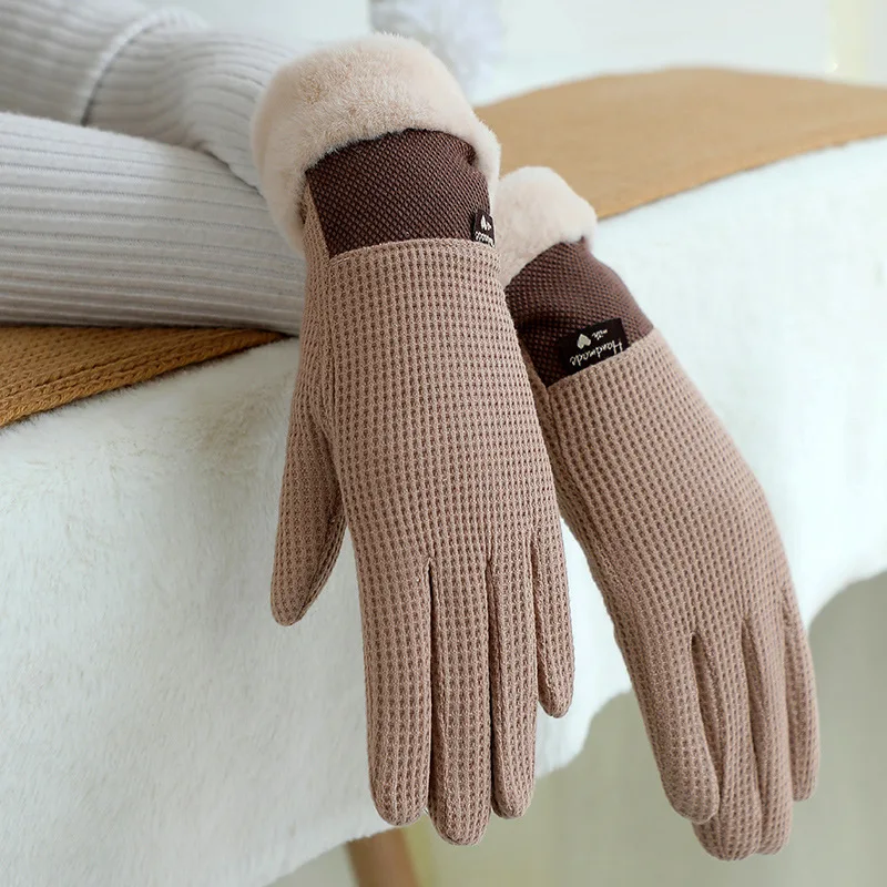 Fashion Elegant Lattice Brushed Thickened Women Winter Gloves Keep Warm Touch Screen Plush Wrist Cute Soft Drive Cycling
