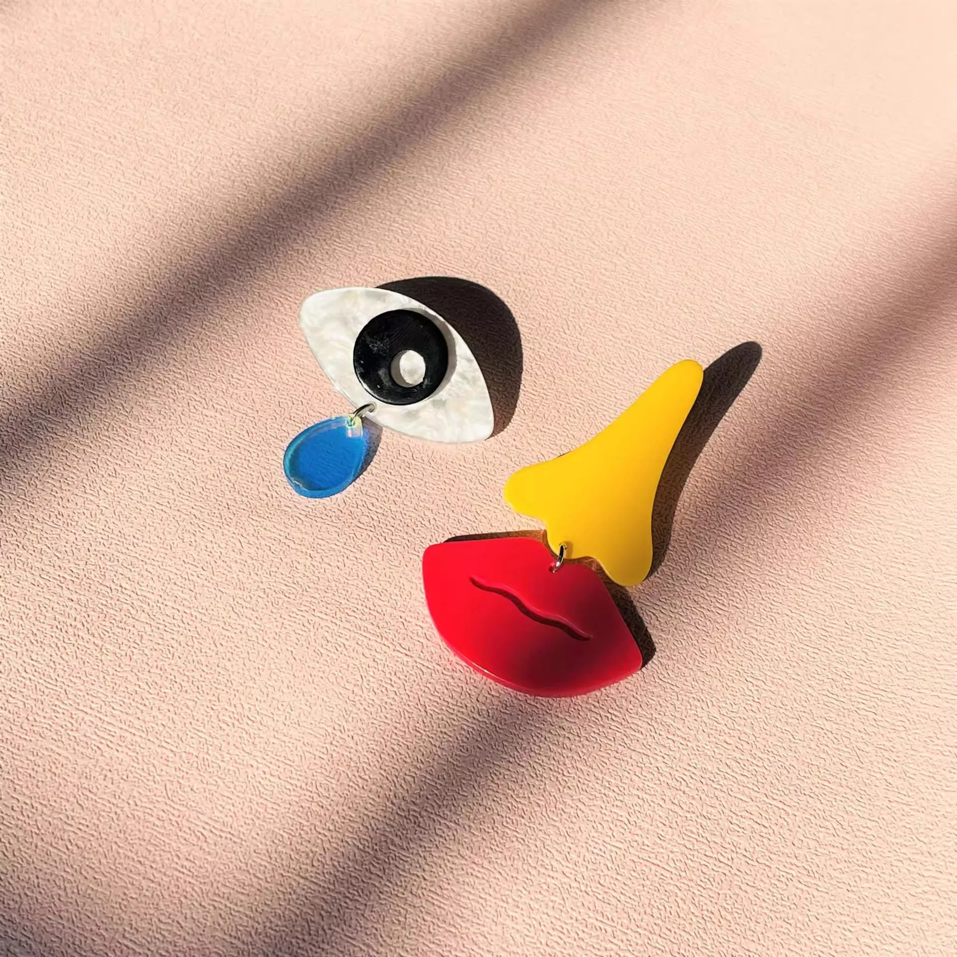 

Europe and America Multi-color Resin Eyes, Nose, Mouth, Earrings UNISEX April Fool's Day Music Festival Eye-catching Earrings