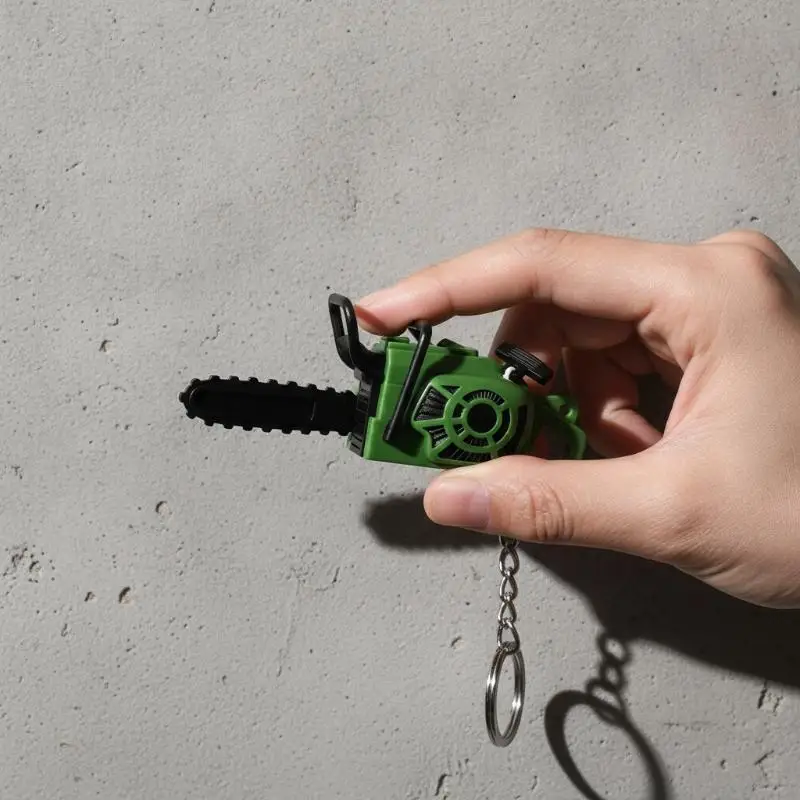 1Pcs Mini Pull String Chainsaw Keychain Small Size Ornament For Backpacks Pendant Simulation Chainsaw Model Key Ring