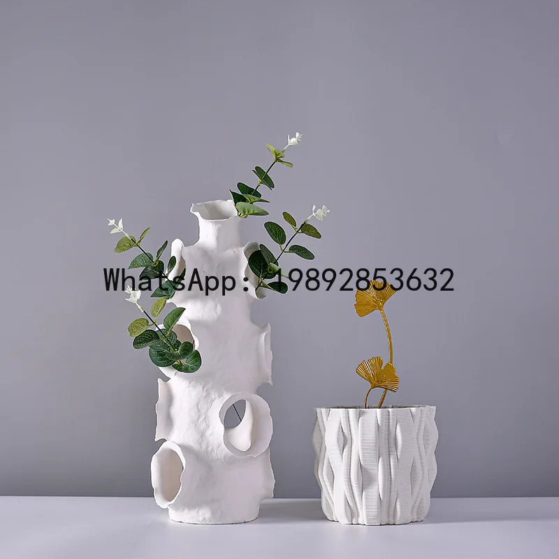 Ceramic Crafts Flower Vase Stereoscopic Embracing Stripes Flower Arrangement Accessories Home Decoration Accessories