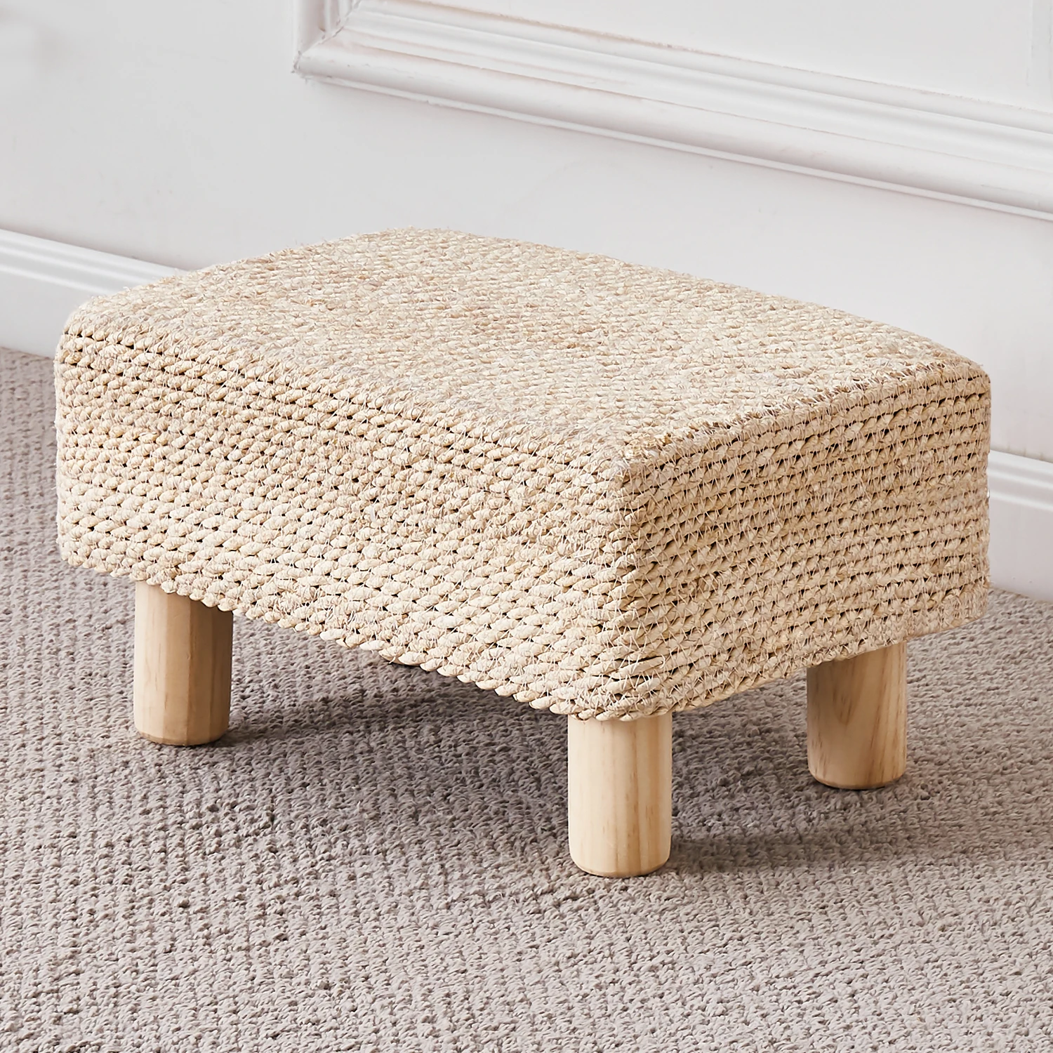 Natural seagrass footstool with wooden legs Hand-woven step stool for living room bedroom entryway