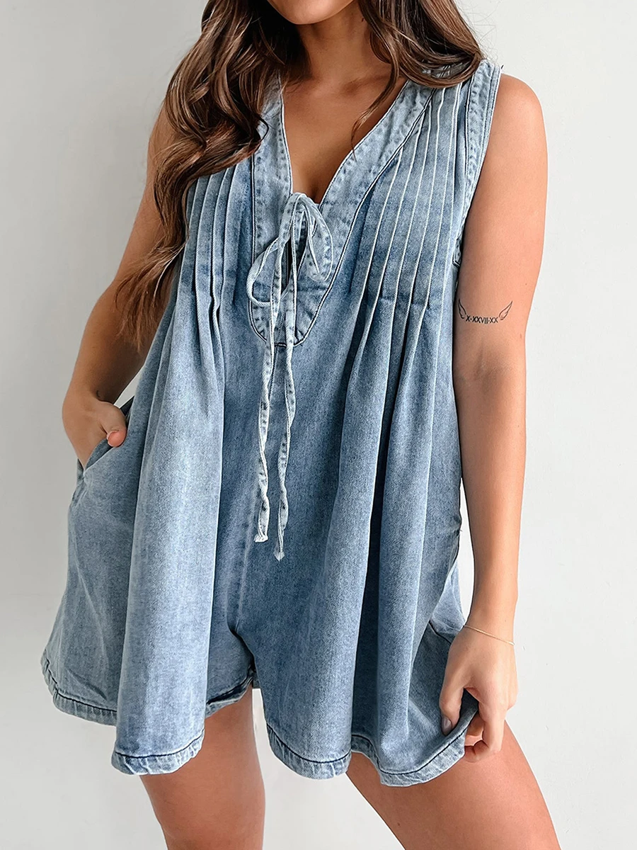 

Women Demin Tank Top Jumpsuit Summer Loose Pleated Tie Front V Neck Sleeveless Shorts Romper with Pockets Female Trendy Playsuit