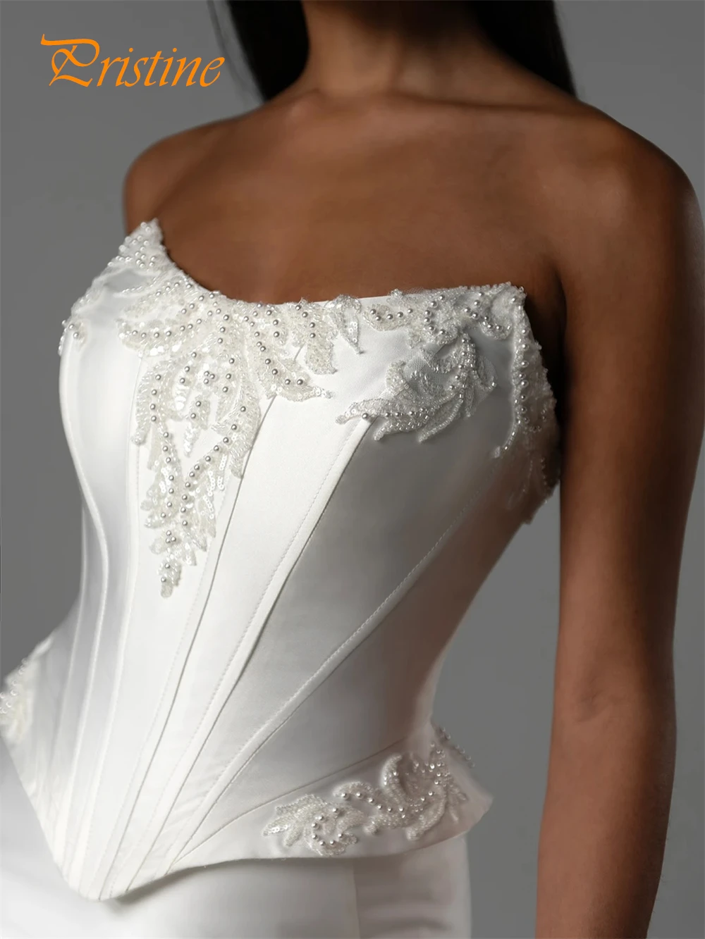 Vestido De Novia De satén blanco De ensueño personalizado, vestidos De Novia formales sin tirantes sin mangas, Vestido De Novia suave con cola De capilla De sirena