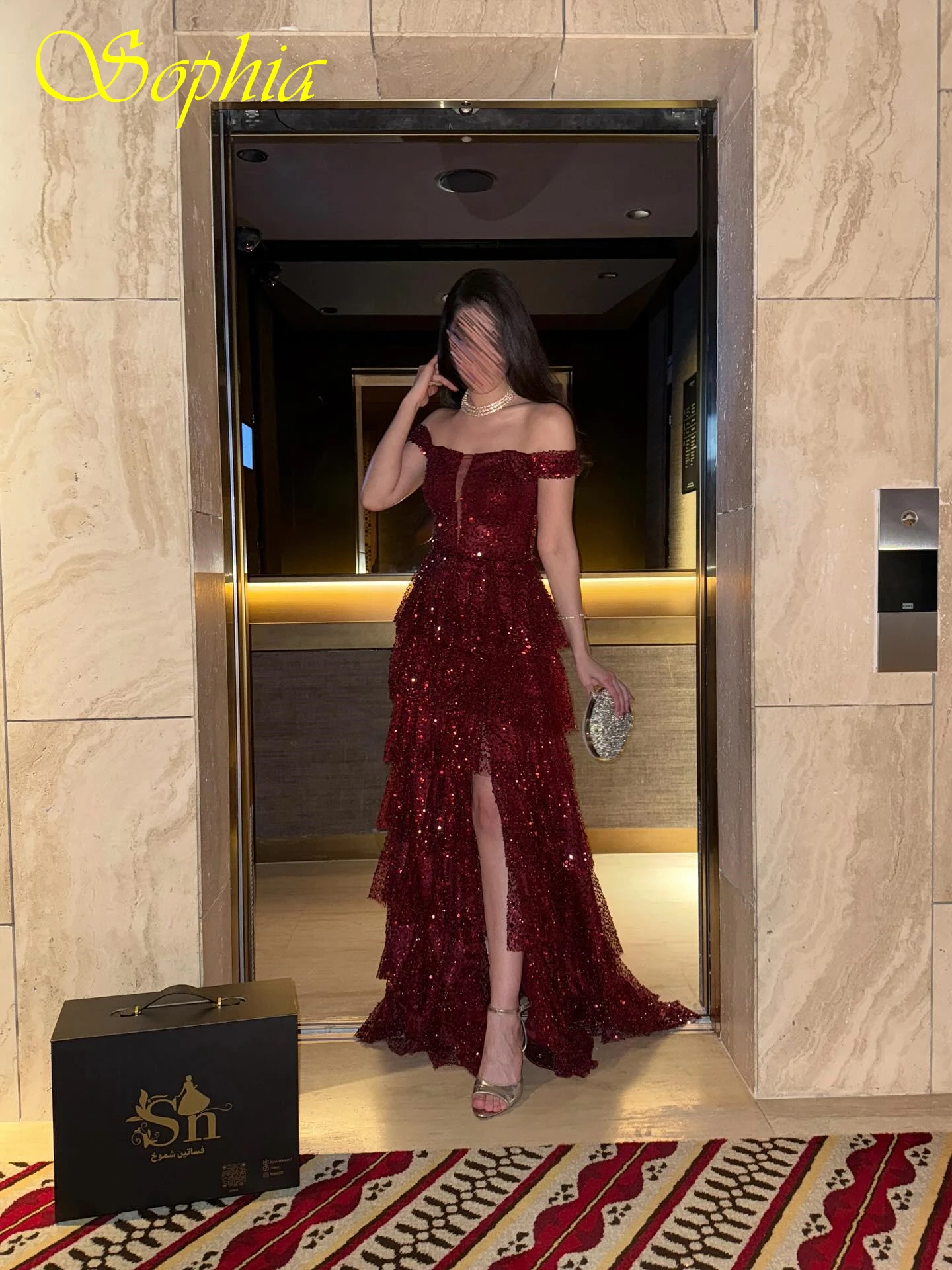 맞춤형 A라인 보트넥 캡 슬리브 우아한 이브닝 드레스 기품 있는 맞춤형 행사 드레스 모던하고 섬세한 파티 드레스