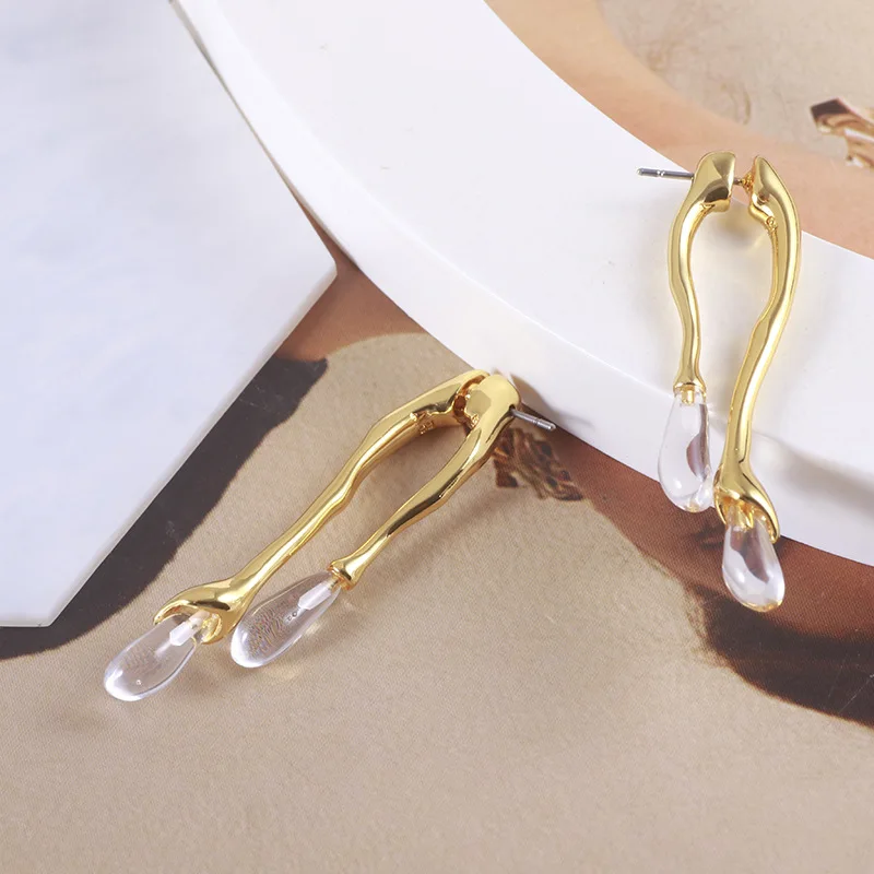 Luxury Creative Personality Transparent Resin Water Droplets Irregular Long Removable Earrings for Women