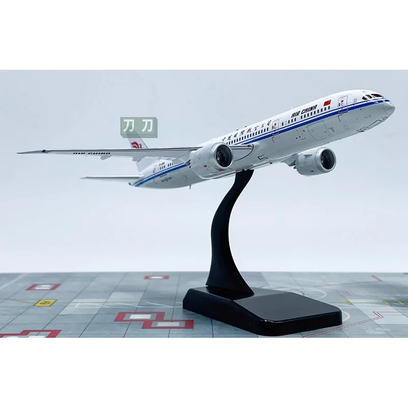 دييكاست 1/400 مقياس الخطوط الجوية الدولية B787-9 الطائرات B-1368 نموذج طائرة سبيكة محاكاة الديكور جمع لعبة #3