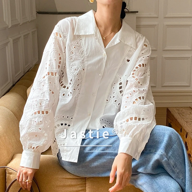 

French Chic Hollow Out Embroidery White Shirt Women Elegant Long Sleeve V-Neck Lace Blouse Spring 2026 Fashion Office Lady Blusa
