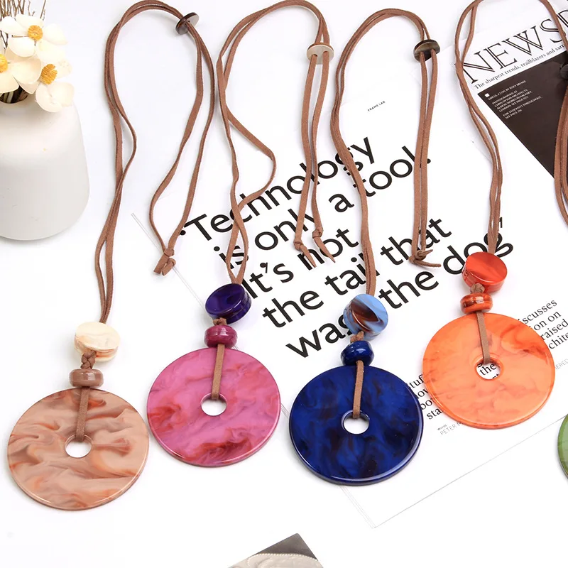DIY accessories Antique fashion acrylic drawstring necklace, geometric Korean pendant women's niche design sense sweater chain j