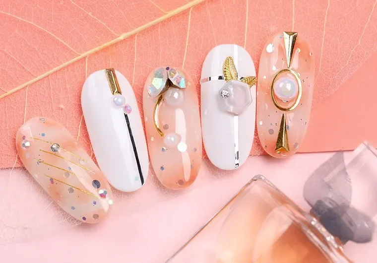 Nouveau 6 grille/paquet bricolage mixte Nail Art cadre en métal creux or argent Rivet décorations Triangle coquille ongles goujons curseur manucure