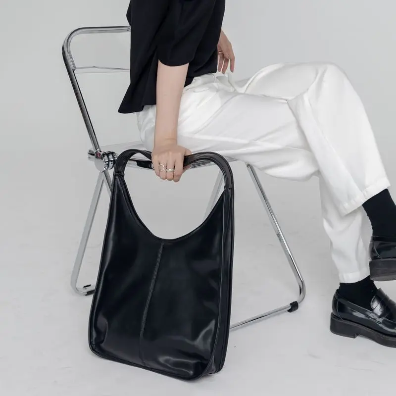 

Wide Shoulder Straps Shoulder Tote Bags Large Capacity Commuting Fashion Bag for Women