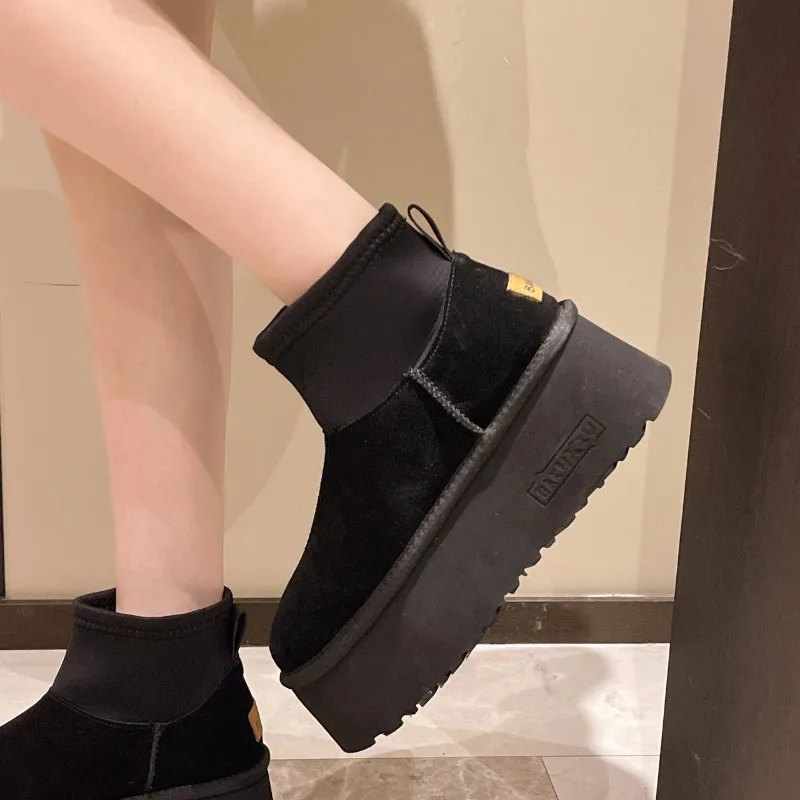 2025 novas mulheres design da marca botas de neve ao ar livre antiderrapante botas de fundo grosso de pelúcia quente camurça design botas de tornozelo de inverno