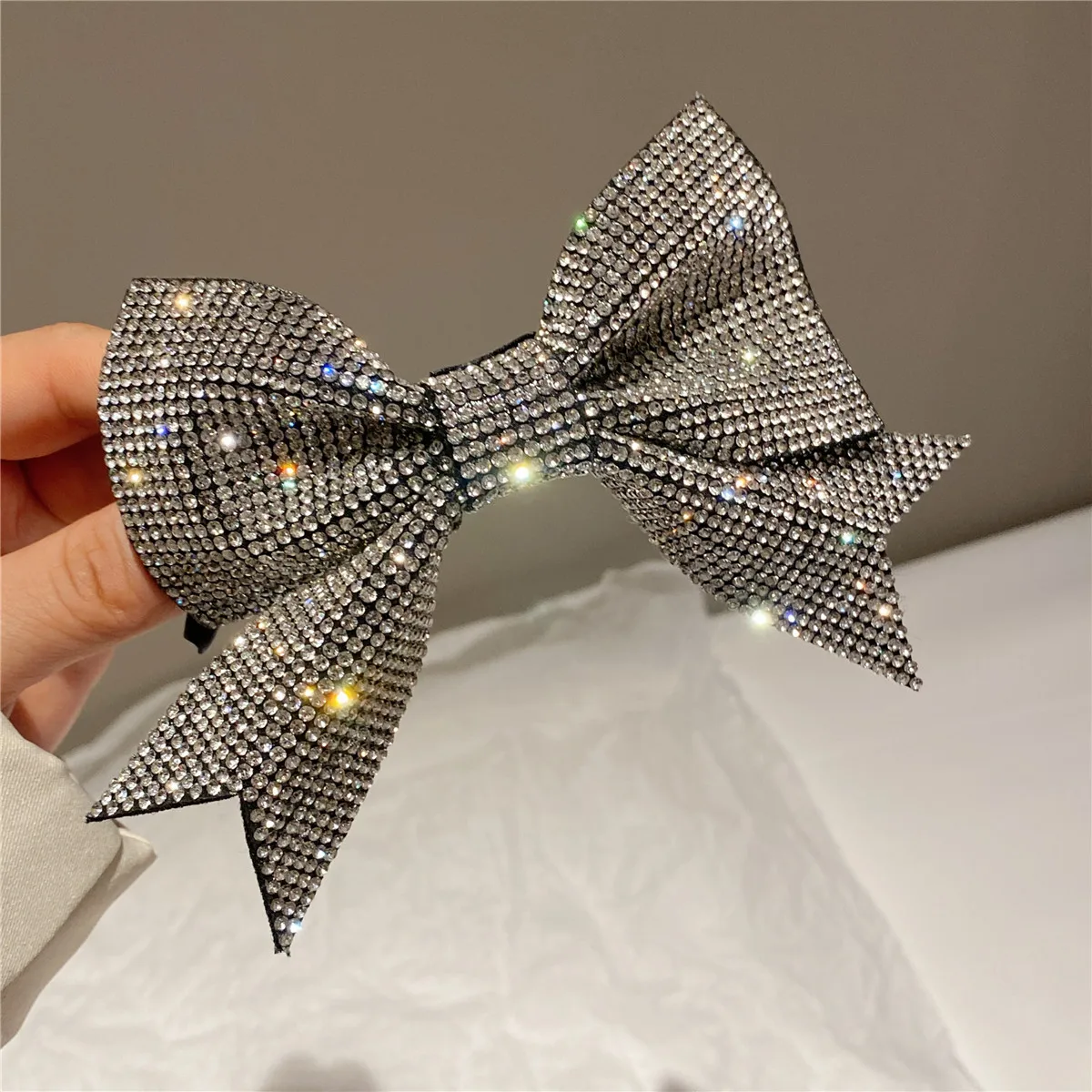 Sparkling Diamond Full Rhinestone Bow Knot Hairpin Shiny Hair Clips Women Korean Sweet Light Luxury Spring Clip Hair Accessories