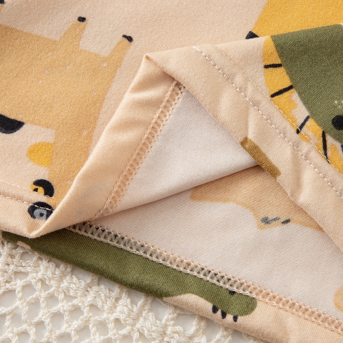 2-teiliges Herbst-Set für Kinder, bestehend aus einer langärmligen Hose mit niedlichem Cartoon-Motiv, für Jungen und Mädchen, bequem und vielseitig einsetzbar als Freizeitkleidung für zu Hause. – Detail 14