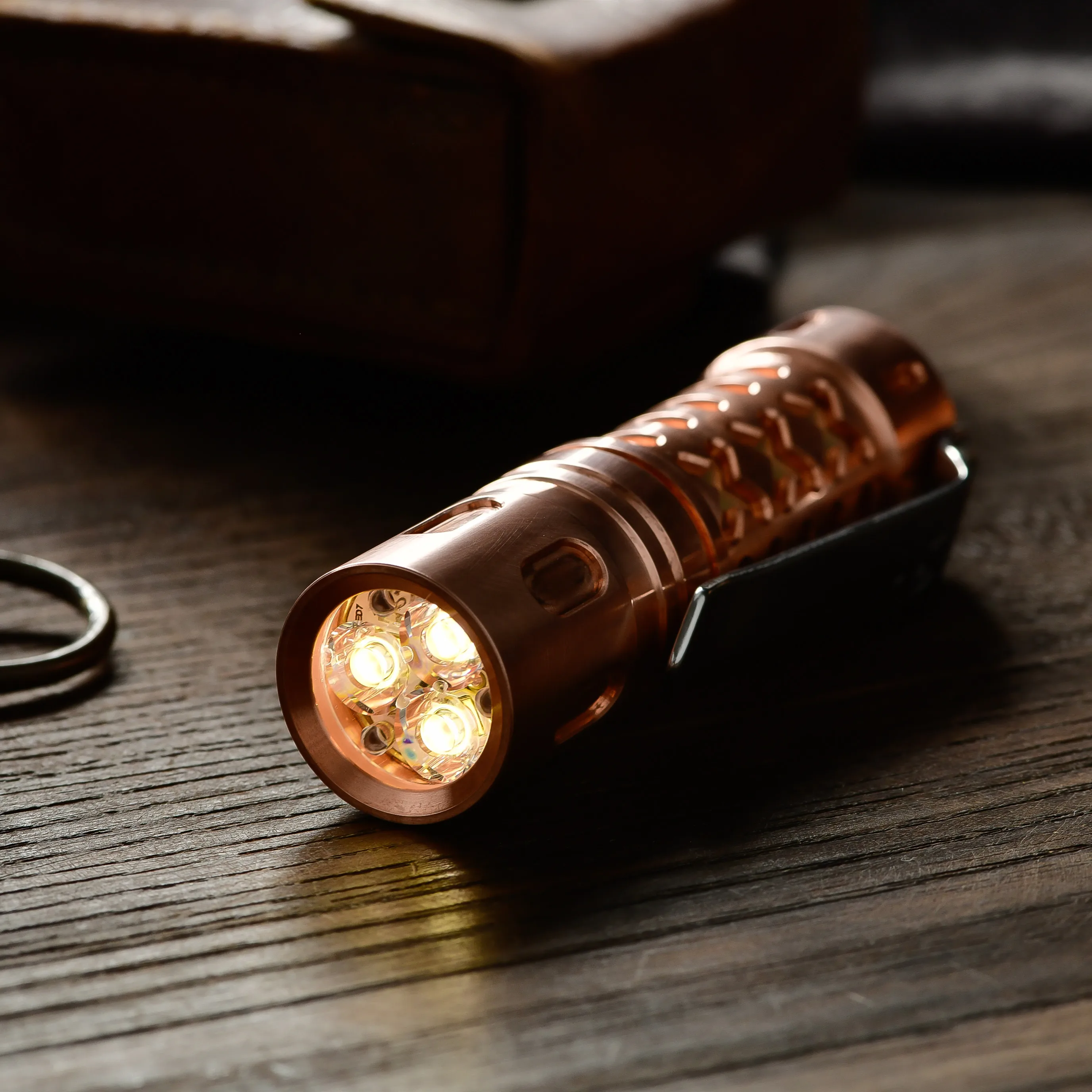 Maeerxu DF03 Copper Outdoor Lighting Waterproof EDC Flashlight LED Torch Light Powerful Self Defense 2800 Lumens 14500 Battery