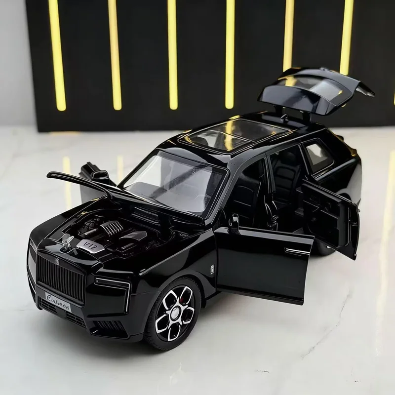 

1/32 2025 Rolls Royce SUV Cullinan Alloy Luxury Car Model Diecast Metal Off-road Vehicle Car Model Sound and Light Kids Toy Gift