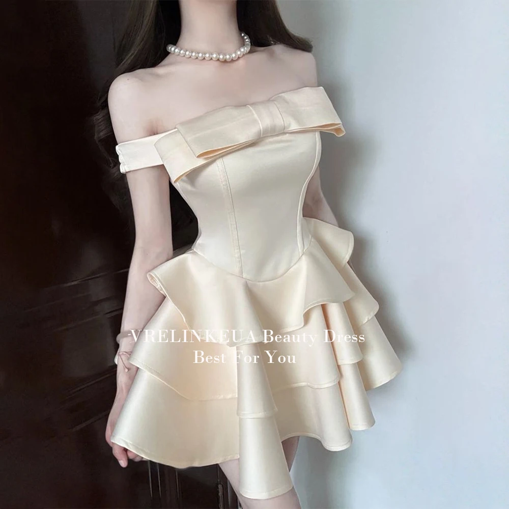 

Champagne Tiered Mini Graduation Dress Short Homecoming Dresses Teens Gala Sweet 15 16 Off Shoulder Short Prom Dress Customized