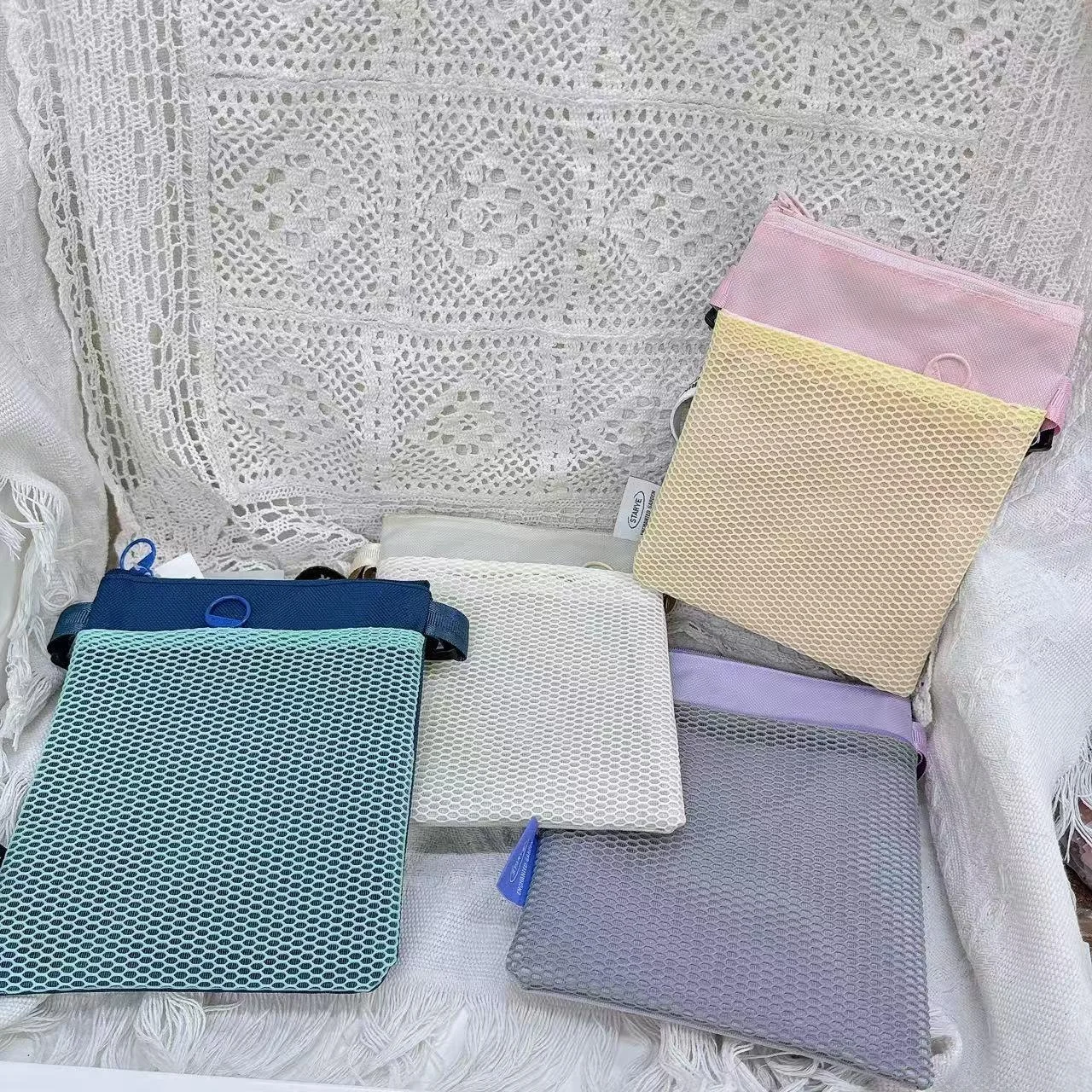 bolsa-de-armazenamento-vertical-portatil-bolsa-de-rede-para-itens-diversos-bolsa-de-moda-juvenil-material-de-poliester-b