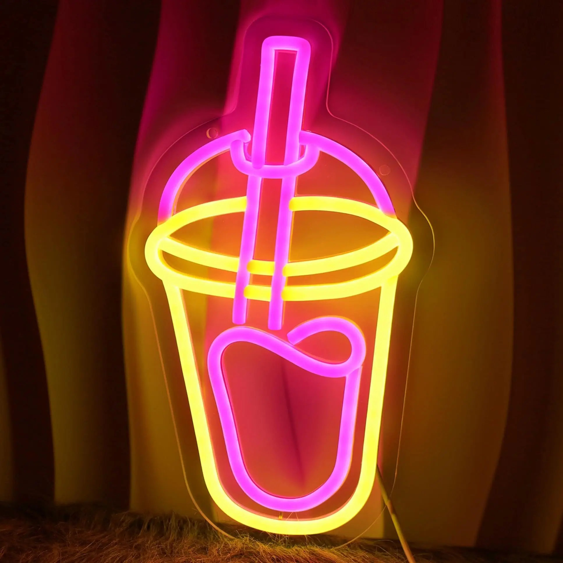 

Milk tea neon, exudes a warm and sweet atmosphere, suitable for cafes, tea rooms, USB powered and with dimming function