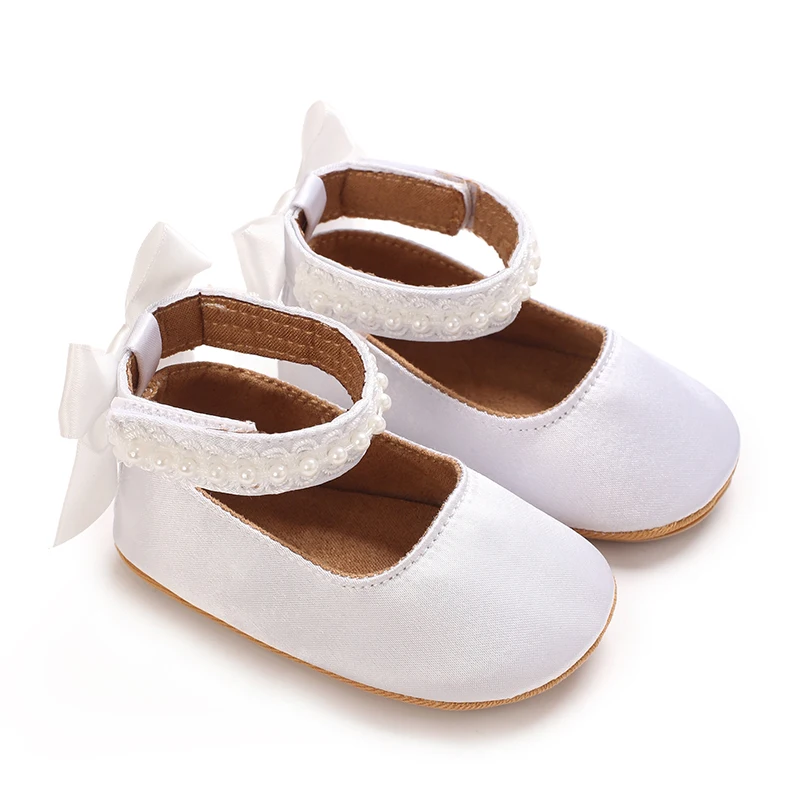 2026 Spring and Autumn New Girl's Square Mouth Shoes Korean Edition Pearl Bow Princess Single Shoes Soft Bottom Anti slip Bean S