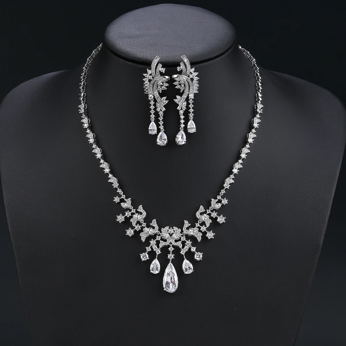 

New Design Cubic Zirconia Droplet Tassel Necklace For Women Wedding Luxury Dubai Bridal White Zirconia Jewelry Set CN11207