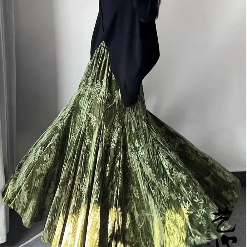 

New Fashion Black Thick Velvet Long Skirt, Oversized Chinese Printed Mermaid Hem Maxi Skirt for Women w1394