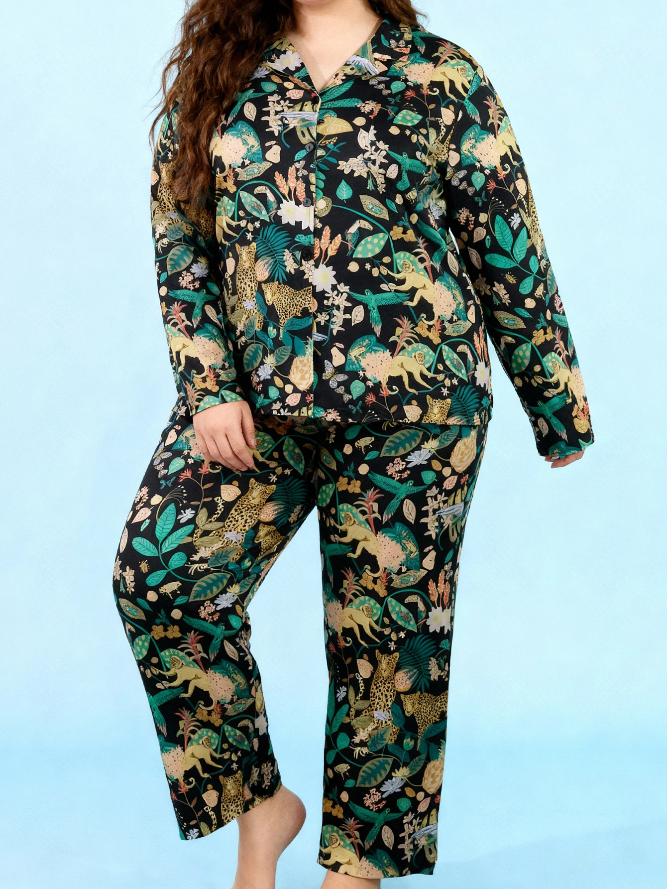 

Женский элегантный пижамный комплект больших размеров с цветочным принтом, отложным воротником и длинными рукавами, весна-осень, мягкая домашняя одежда для сна, комплект из двух предметов: топ и брюки