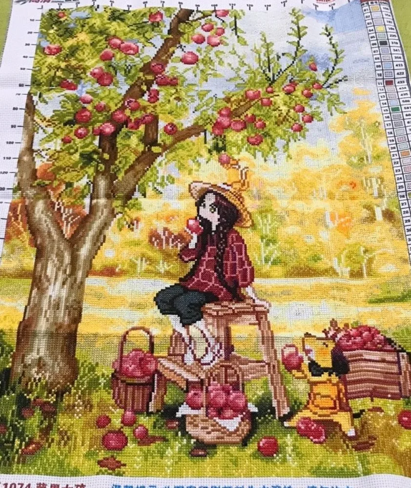 [finished product] Hand embroidered cross stitch finished product Apple tree girl full embroidery 60 * 80 cm